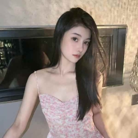 骨感甜御系妹子